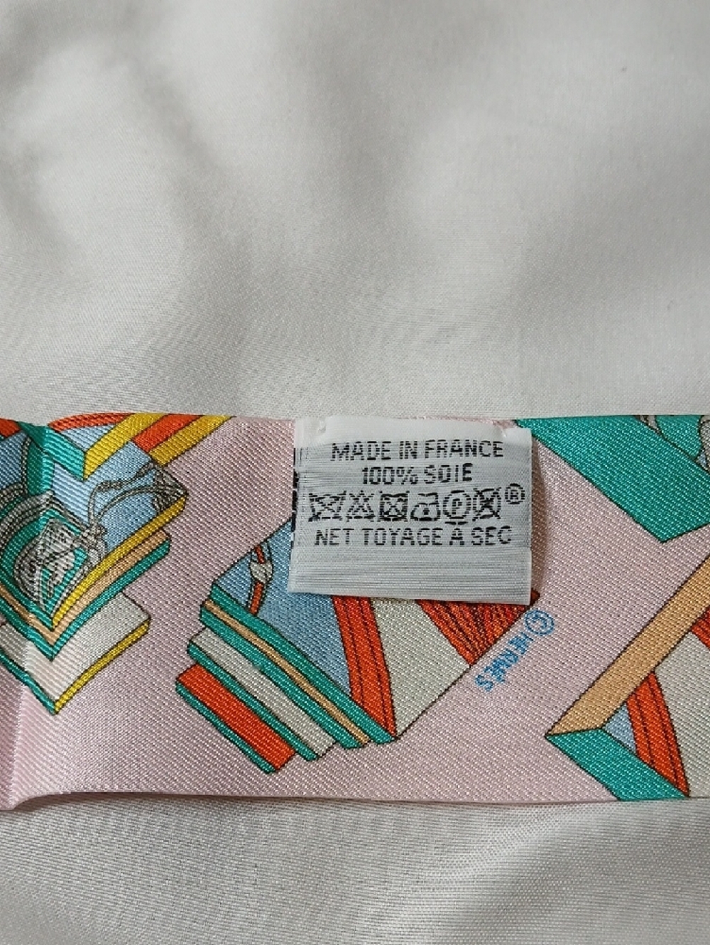Hermes Springs Springs Pink, Turquoise & Orange Silk Twilly Scarf - Picture 4 of 5